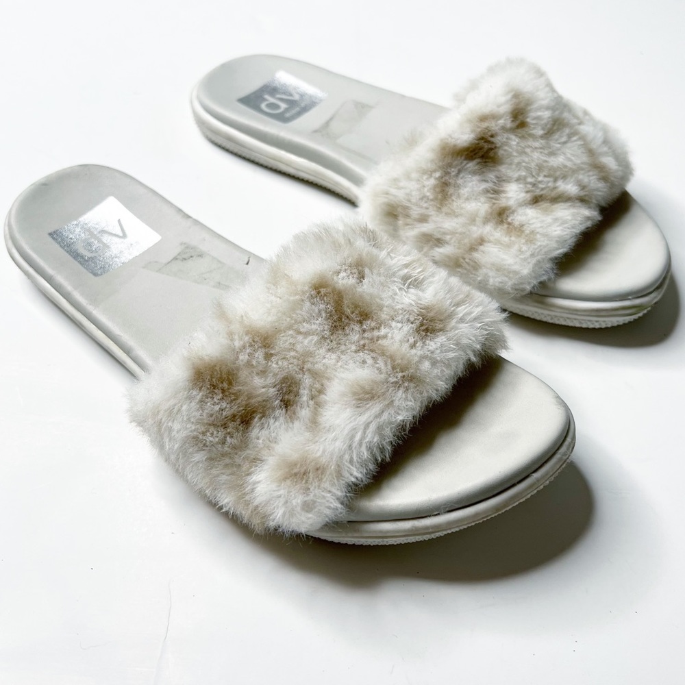 Dolce Vita Jinah Faux Fur Slide Sandal Leopard White Fuzzy Womens Size 5 Slip On